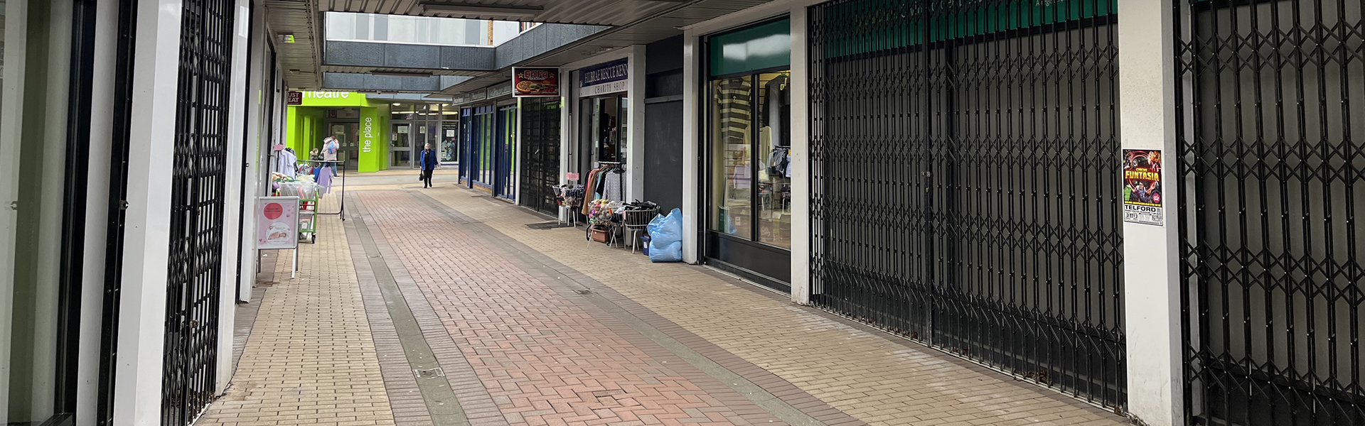 A photograph of the buildings and walkways in Oakengates Town Centre